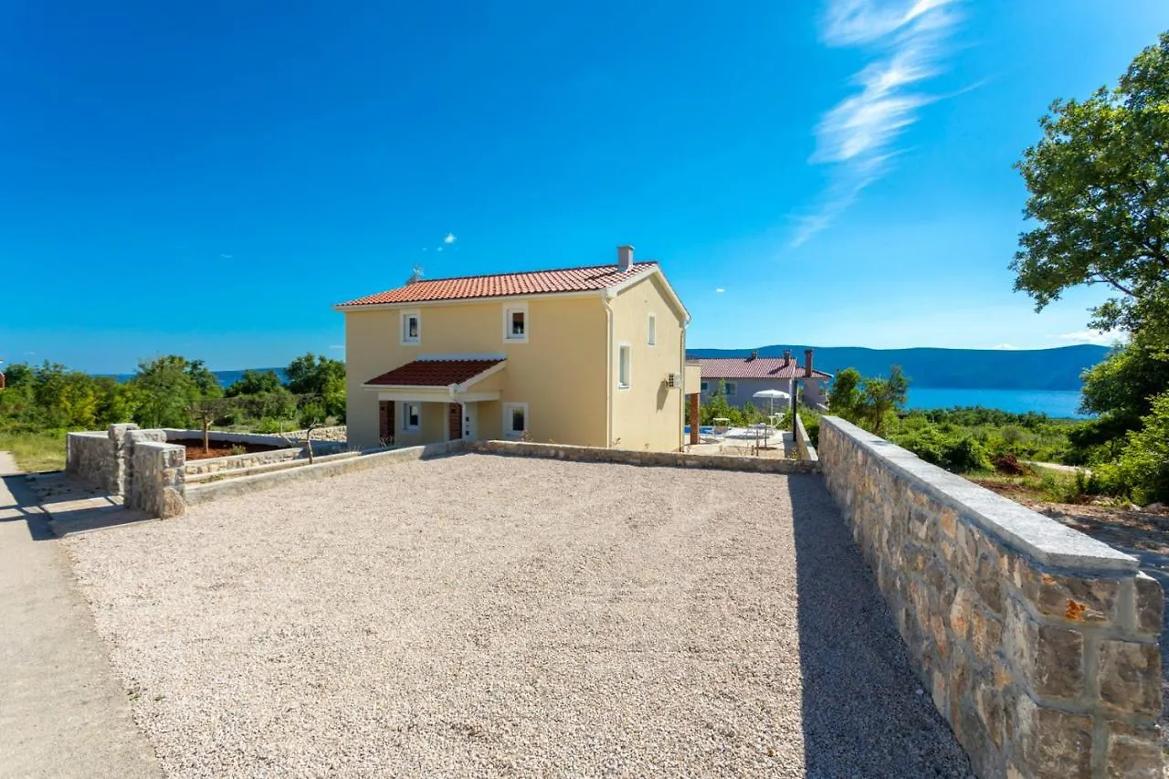 Villa Sara Linardići